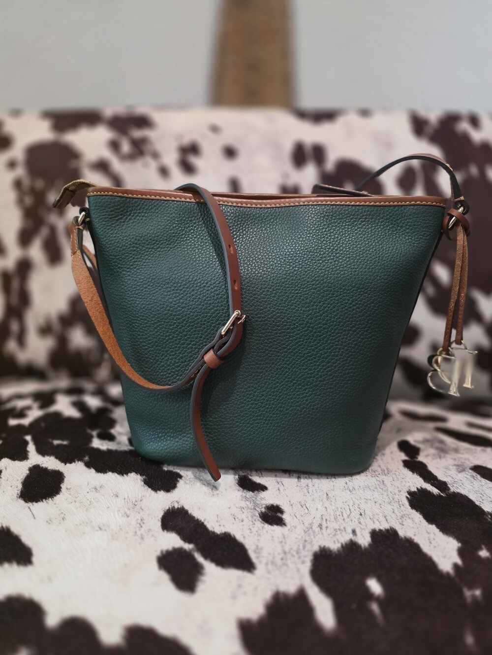 Dooney & Bourke - Picture 2 of 7